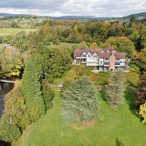 Caer Beris Manor By Group Retreats Villa Билт Уелс Exterior photo