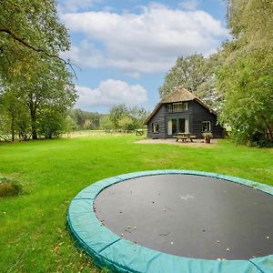 Prachtig Vrijstaand Familiehuis Op Groot Perceel Villa Scherpenzeel  Exterior photo