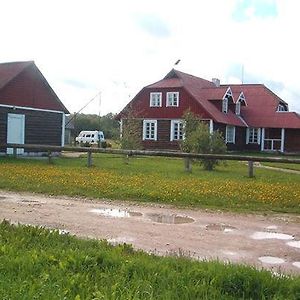 Kaebi Kuelalistemaja Hotel Хаапсалу Exterior photo