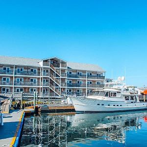 The Hotel At Cape Ann Marina Глостър Exterior photo