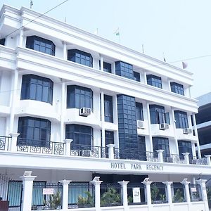 Hotel Park Regency Горакпур Exterior photo