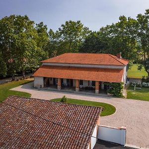 Gite Du Chemin Des Dames Hotel Монтобан Exterior photo