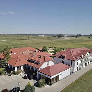 Gosciniec "Nad Warta" Bed & Breakfast Униейов Exterior photo