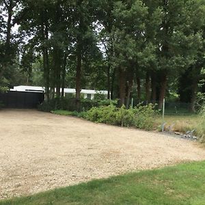 Guesthouse De Steenberg Tweepersoonskamer Met Grote Badkamer, Kitchenette En Tuinzicht Op De Eerste Verdieping Гел Exterior photo