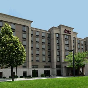 Hampton Inn & Suites By Hilton Уиндзор Exterior photo