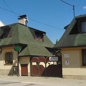 Penzion Weinerovka Varin Hotel Жилина Exterior photo