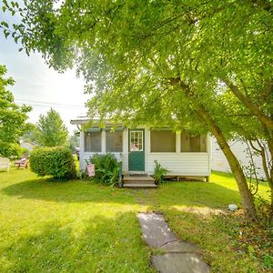 Charming Cottage With Yard Less Than 1 Mi To Lake Erie! Geneva Exterior photo
