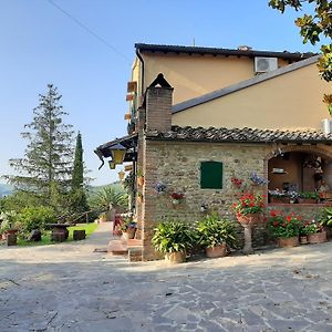 Agriturismo Manetti Villa Монтеспертоли Exterior photo