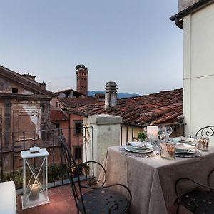 Casa Margherita, Residenze Seicento - Stunning View From Terrace. Лука Exterior photo