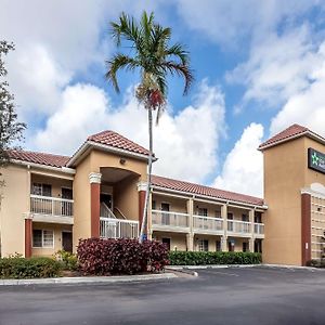 Extended Stay America Suites - Miami - Airport - Доръл Exterior photo