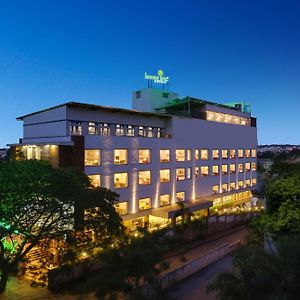 Lemon Tree Hotel, Хубли Exterior photo