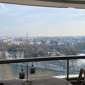 Appartement Climatise, Front De Seine, Vue Panoramique Sur Paris Пюто Exterior photo