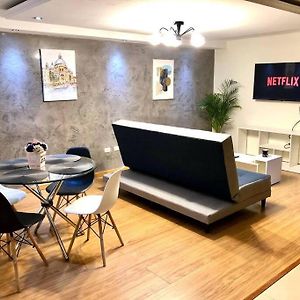 Elegant Loft Remigio Crespo Netflix + Garage Apartment Куенка Exterior photo