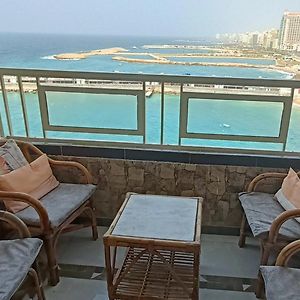 Charming Seaview Condo In Gleem G10 Александрия Exterior photo