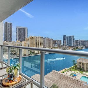 Infinite View Balcony With Pool, Gym And Near Beach Apartment Холандейл Бийч Exterior photo