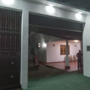 Dami Residence Анурадхапура Exterior photo