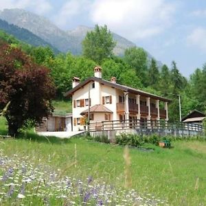 Das Haus Von Piero In San Gregorio Nelle Alpi Apartment Corazzai Exterior photo