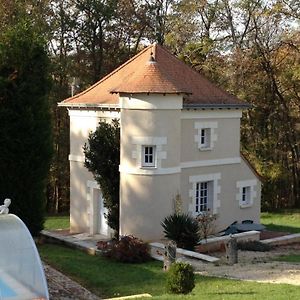 Gite De Caractere Avec Piscine Privee Dans Parc Arbore Proche Chateaux De La Loire - Fr-1-491-376 Villa Angé Exterior photo