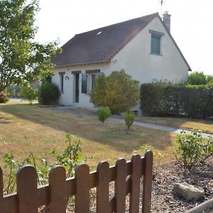 Maison Spacieuse Avec Jardin, Terrasse, Et Equipements De Loisirs A Pouille - Fr-1-491-346 Villa Exterior photo