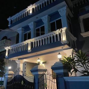 Le Pondy Beachside Hotel Пондичери Exterior photo