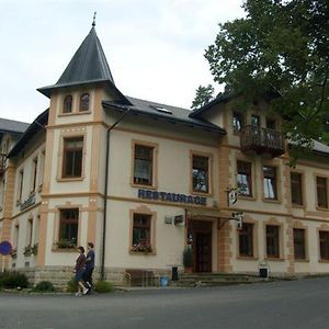 Hotel Kralicek Турнов Exterior photo