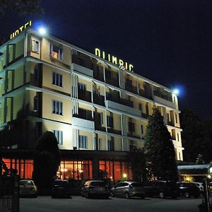 Hotel Olimpic Кастел Маджоре Exterior photo
