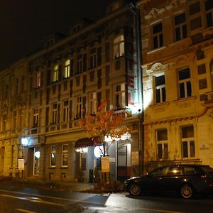 Hotel Clochard Хомутов Exterior photo