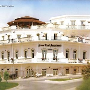 Hotel Rinascimento Кампобасо Exterior photo