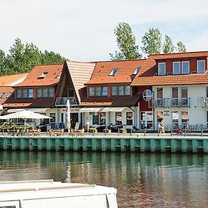 Hotel Zur Bruecke Грайфсвалд Exterior photo