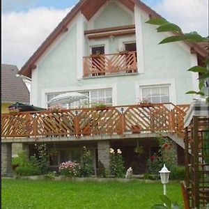 Rebeka Panzio Bed & Breakfast Тихани Exterior photo