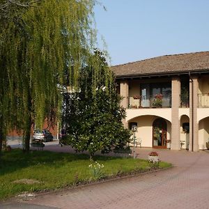 Agriturismo Mongiorgi "I Salici" Villa Анцола дел'Емилия Exterior photo