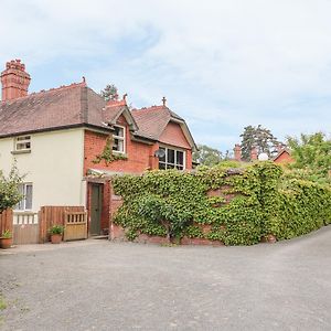 Riverside Cottage Llanwrthwl Exterior photo