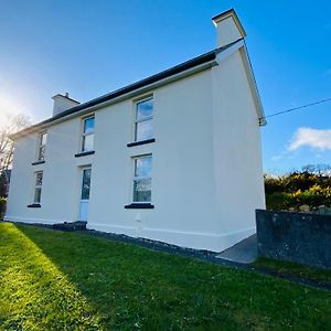Idyllic Family Farmhouse In Beautiful West Cork Villa Скибърийн Exterior photo