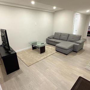 Open Modern Concept 2Br Basement Apartment YYC Exterior photo