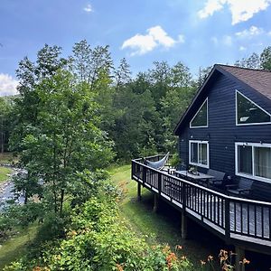 Serene Retreat On A Stream Villa Фениша Exterior photo