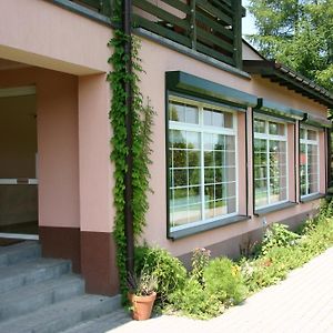 W Starym Ogrodnictwie Hotel Пжишовице Exterior photo