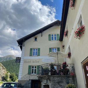 Hotel Adler Garni Зернез Exterior photo