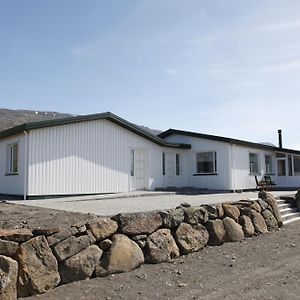 Hofsstadir Farmhouse Villa Hofstaðir Exterior photo