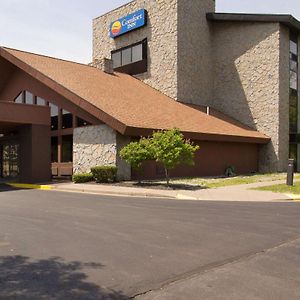 Comfort Inn & Suites Syracuse-Carrier Circle Източна Сиракуза Exterior photo