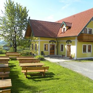 Gaestehaus Lisa Villa Дойчландсберг Exterior photo