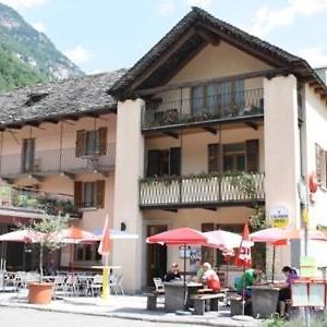 Ristorante Alpino Hotel Sonogno Exterior photo