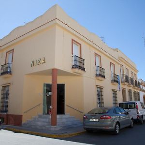 Hostal Niza Сан Хуан дел Пуерто Exterior photo