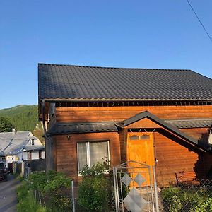 Садиба Криниченька Hotel Яремче Exterior photo