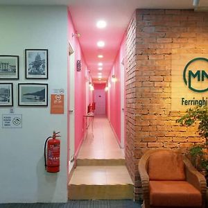 Mn Ferringhi Inn Бату Феринги Exterior photo