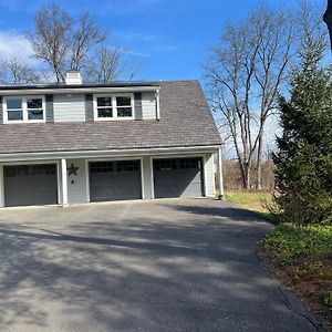 Princeton Carriage House Apartment Exterior photo