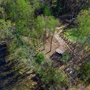 Riverside Tiny Cabin W Hot Tub, Fire Pit, & Kayaks Apartment Rileyville Exterior photo