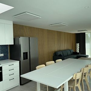 Kuldse Kodu Korter Apartment Пярну Exterior photo