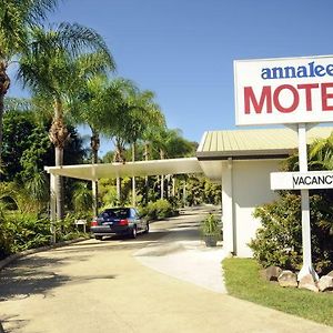 Annalee Motel Боудезърт Exterior photo