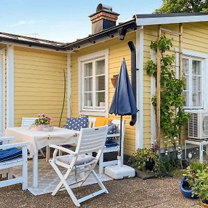 Awesome Home In Vstervik With Kitchen Västervik Exterior photo