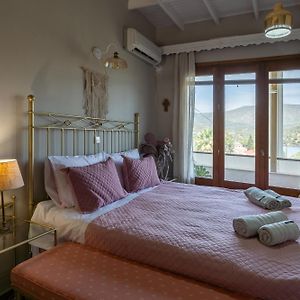Retro Villa With Fantastic Views In Yera Bay, Lesvos Perama  Exterior photo